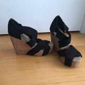 Volatile Cork Wedges